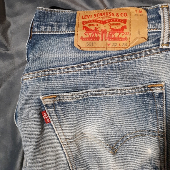 Distressed Levi's 501 Boyfriend jeans 🤯 - Picture 4 of 7